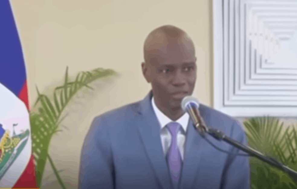 HAOS NA HAITIJU PRED SAHRANU UBIJENOG PREDSEDNIKA MOIZEA: Nasilje, blokade puteva i zapaljene gume! 